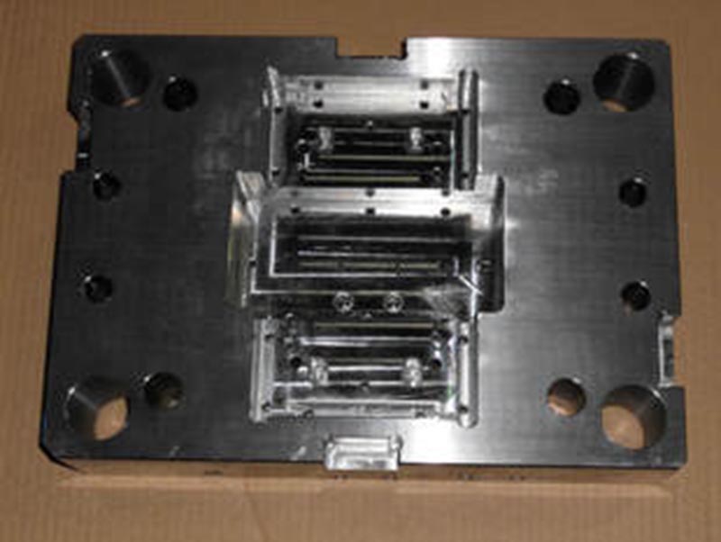 美姑精密塑料模-06